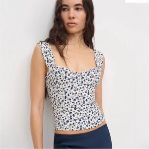 Reformation
Women's Gray Hester Crepe Top Floral Print Women's Top size 12 NWT